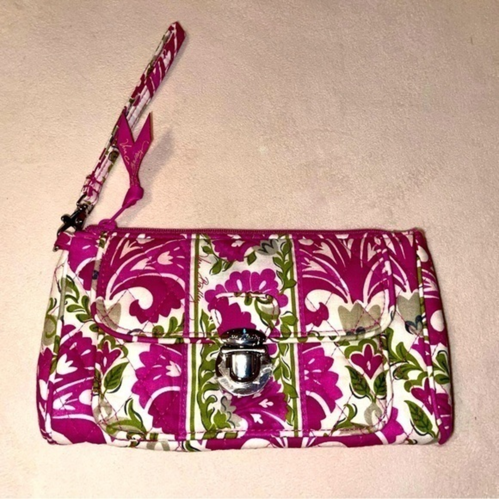 NWOT Vera‎ Bradley Wristlet